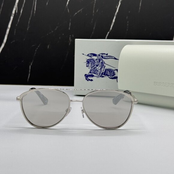 NEW BURBERRY BE3157 1005/8V UNISEX SILVER SUNGLASSES  display picture 1